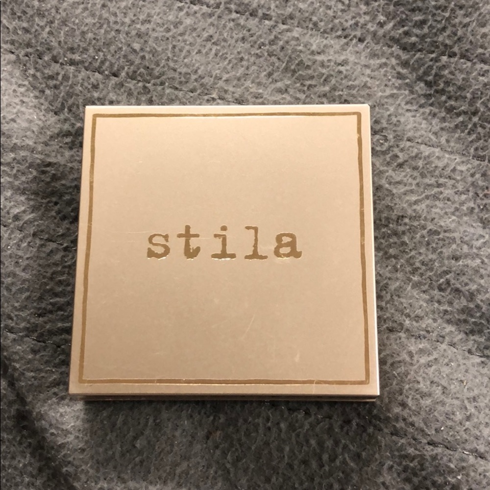Stila highlighter